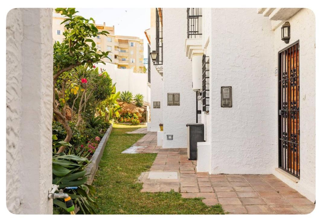 La Casa En La Carihuela Playa A 4 Minutos A Pie Villa Torremolinos Dış mekan fotoğraf